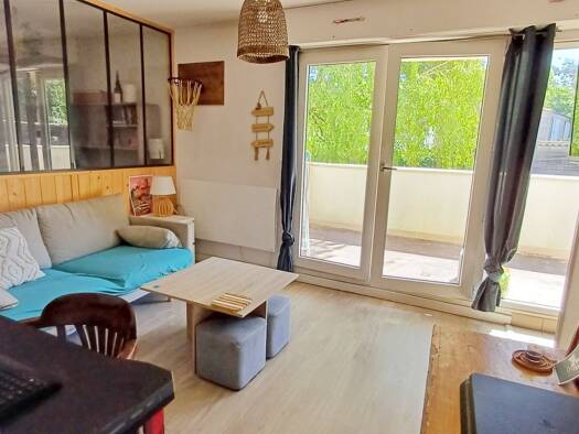 Appartement à vendre 155 000 € 1 pièce 1 chambre 30,67 m² Étage 1/5 Jardin Public Bordeaux 33000