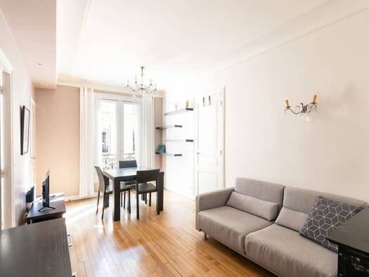 Appartement à vendre 430 000 € 2 pièces 1 chambre 33 m² Étage 4/6 Hoche-Friedland Paris 8ème arrondissement 75008
