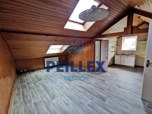 Duplex à louer 632 € 3 pièces 2 chambres 33,4 m² Étage 2/2 Douvaine 74140