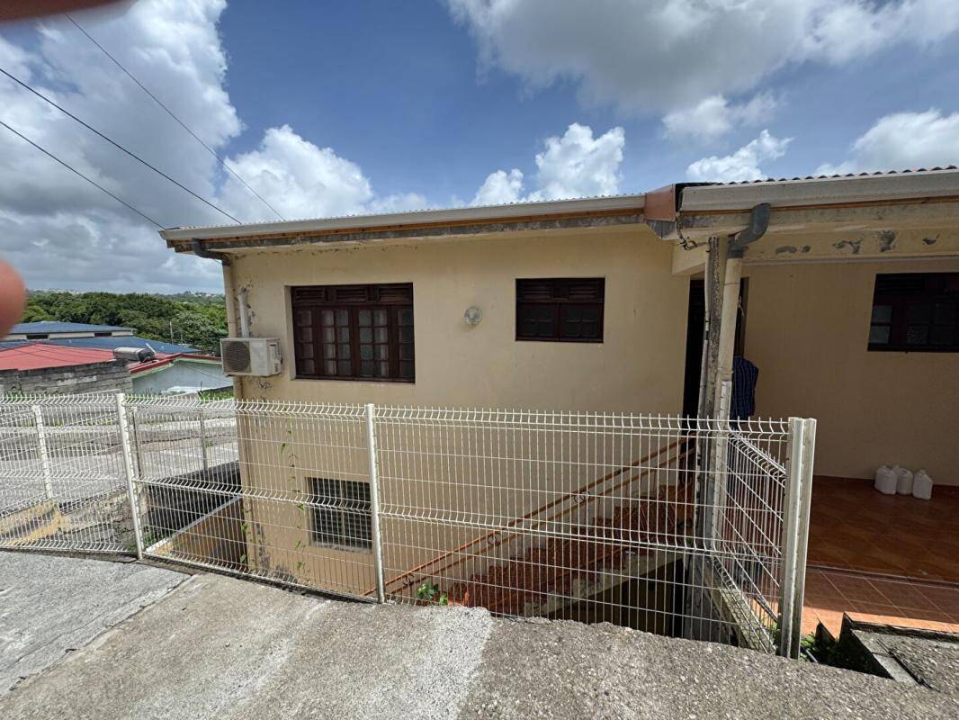 Maison à vendre, 400m², FORT DE FRANCE