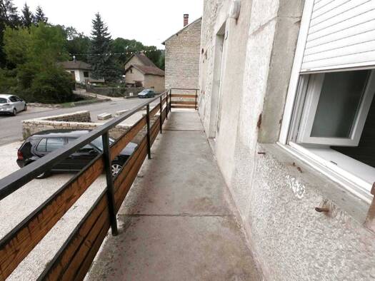 Appartement à vendre 105 000 € 2 pièces 1 chambre 47,6 m² 1 étages Villebois 01150