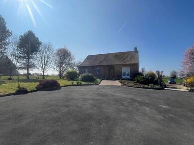 Maison de plain-pied à vendre 235 000 € 5 pièces 3 chambres 106 m² 2 762 m² de terrain Boue 02450