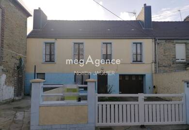 Maison à vendre 174 950 € 6 pièces 3 chambres 94 m² 50 m² de terrain Centre Est Cherbourg-en-Cotentin 50120