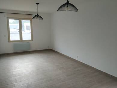 Maison à louer 815 € 2 pièces 1 chambre 64,3 m² 30 m² de terrain Remy 60190