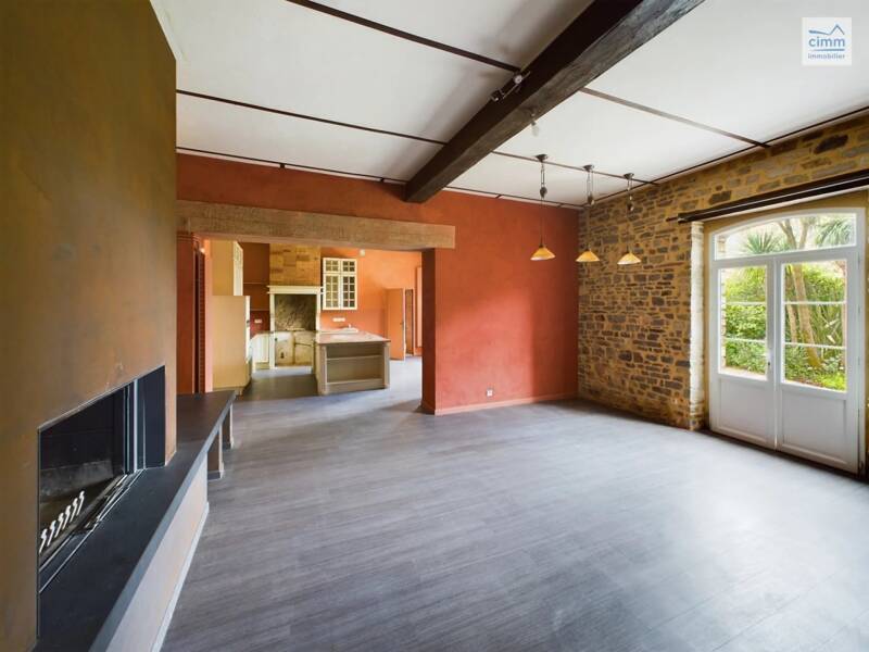 Maison à louer, 197m², BOURG DES COMPTES