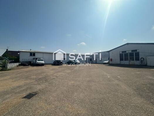 Local commercial à vendre 236 000 € 880 m² de surface de vente Arrabloy la Bosserie Gien 45500
