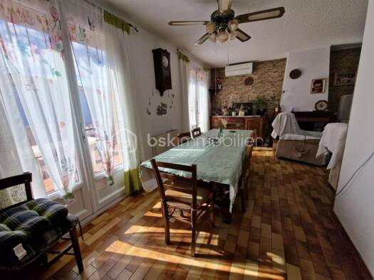 Maison en viager occupé Bouquet 63 630 € 5 pièces 3 chambres 100 m² 1 500 m² de terrain Fraissé-des-Corbières 11360