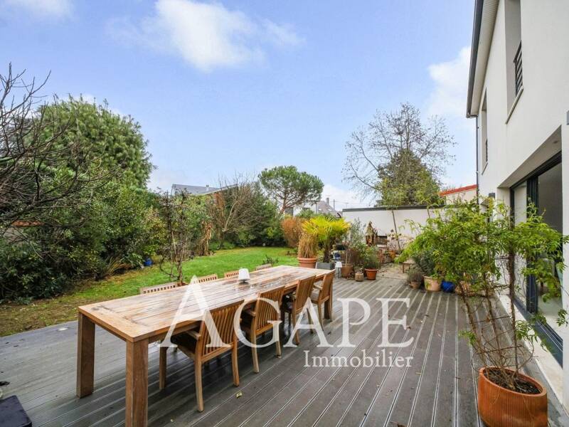 Maison à vendre, 222m², SAINT MAUR DES FOSSES