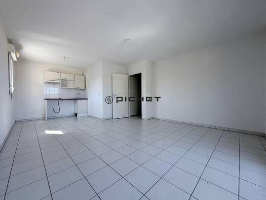 Appartement à vendre 212 000 € 3 pièces 2 chambres 58 m² Étage 2/2 Audenge 33980