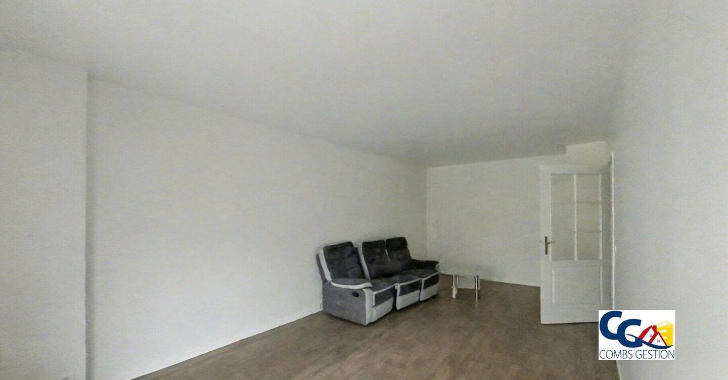 Maison à louer, 47m², COMBS LA VILLE