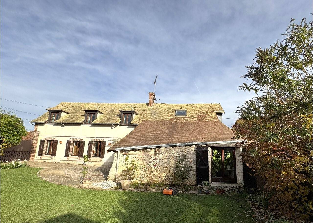 Maison à vendre, 161m², HOUDAN