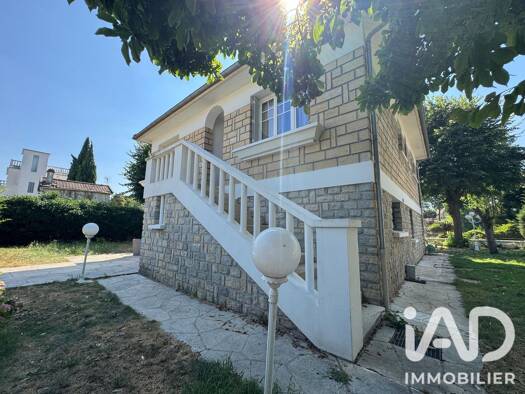 Maison à vendre 763 000 € 7 pièces 4 chambres 130 m² 840 m² de terrain Coteaux Chennevières-sur-Marne 94430