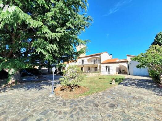 Maison à vendre 429 000 € 6 pièces 4 chambres 1 879 m² de terrain Saint-Féliu-d'Amont 66170