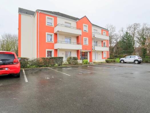 Appartement à vendre 81 500 € 3 pièces 1 chambre 53 m² Étage 1/3 Gare Hénin-Beaumont 62110