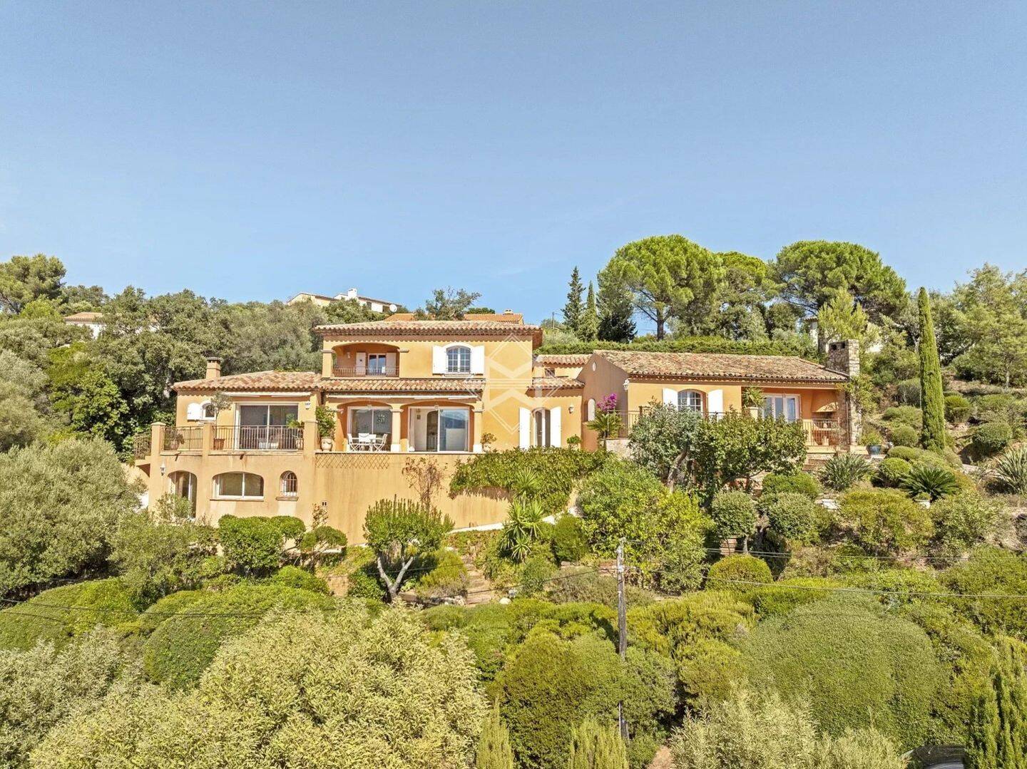 Maison à vendre, 230m², LA CROIX VALMER