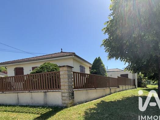 Maison de plain-pied à vendre 169 500 € 5 pièces 3 chambres 103,1 m² 405 m² de terrain Joinville 52300