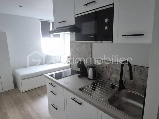 Appartement à louer - logement étudiant 470 € 1 pièce 15 m² Étage 1/3 Centre Ville Pau 64000