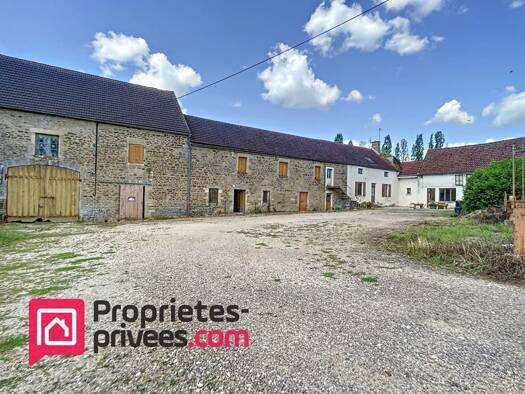 Maison à vendre 230 000 € 9 pièces 4 chambres 263 m² 1 700 m² de terrain Guillon-Terre-Plaine 89420