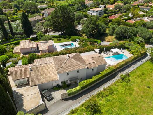 Villa à vendre 2 090 000 € 8 pièces 5 chambres 235 m² 1 322 m² de terrain Village-Le Val-Cabrieres Mougins 06250