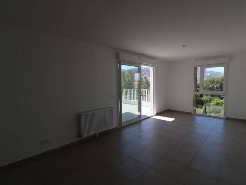 Maison à louer, 62m², MARSEILLE 8E