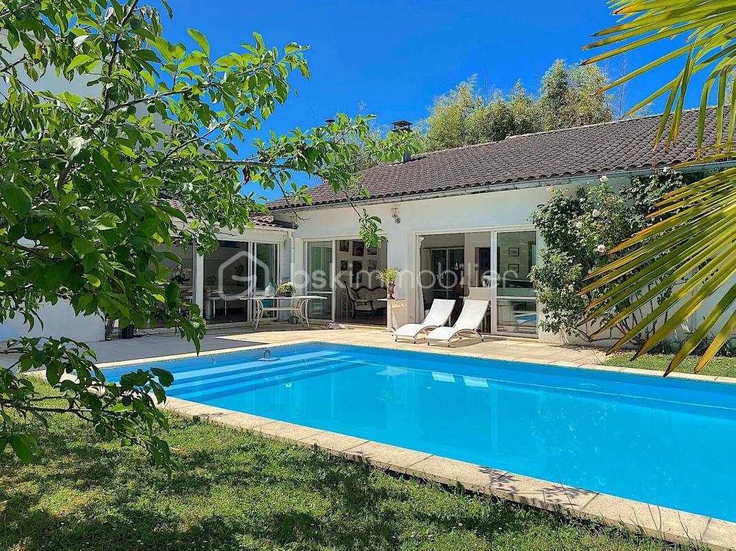 Maison à vendre, 215m², MERIGNAC