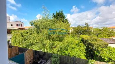 Appartement à vendre 74 900 € 1 pièce 19,4 m² Dernier étage, Étage 1/1 Royan 17200