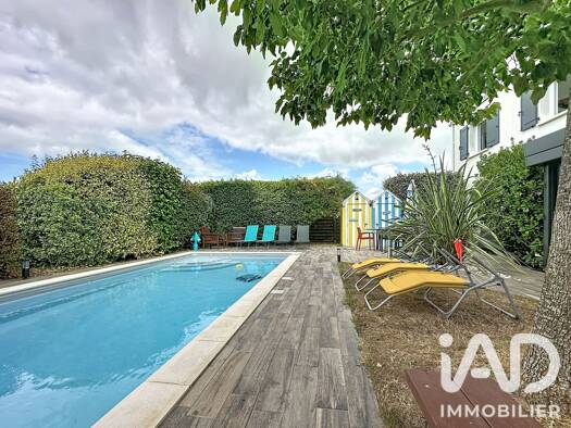 Maison à vendre 435 000 € 7 pièces 6 chambres 152 m² 467 m² de terrain Port-des-Barques 17730