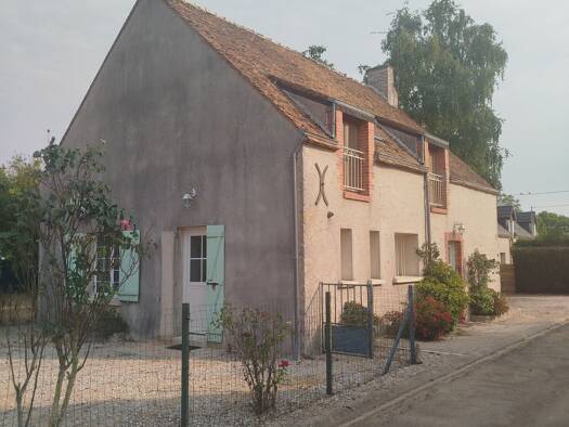 Maison à vendre 165 000 € 5 pièces 3 chambres 115 m² 1 325 m² de terrain Charsonville 45130