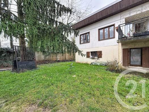 Maison de plain-pied à vendre 229 000 € 5 pièces 3 chambres 78,5 m² 532 m² de terrain Sainte-Geneviève-des-Bois 91700