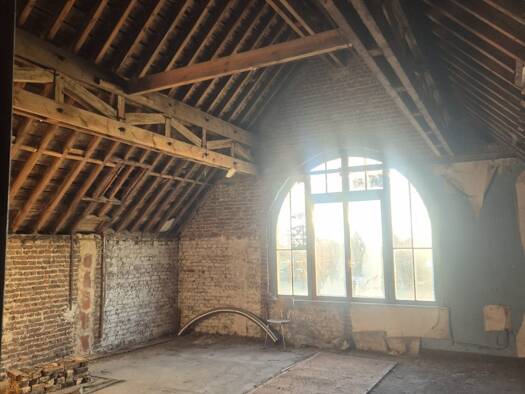 Duplex à vendre 85 000 € 1 pièce 180 m² 3ème étage Est Caudry 59540