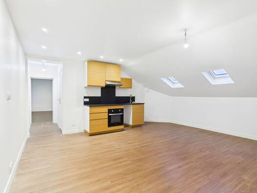 Appartement à louer 790 € 3 pièces 2 chambres 58 m² Étage 3/3 Vacquinière-Botanique-Courcelle Montigny-lès-Metz 57950