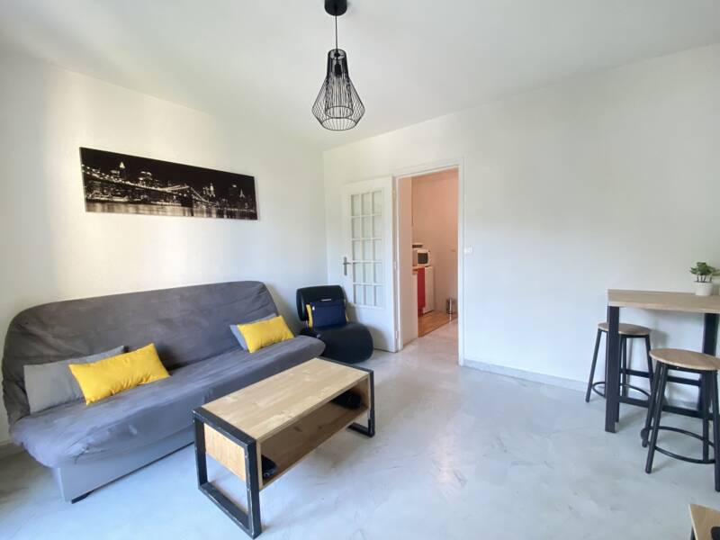 Maison à louer, 27m², NICE