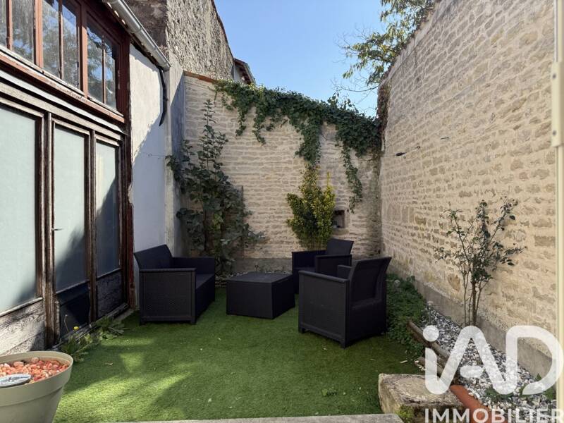 Maison à vendre, 177m², MAUZE SUR LE MIGNON