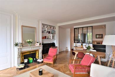 Appartement à louer 2 050 € 4 pièces 3 chambres 119 m² Étage 5/6 Lyon 2ème 69002