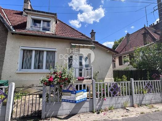 Maison à vendre 73 000 € 5 pièces 3 chambres 84 m² 232 m² de terrain Froncles 52320