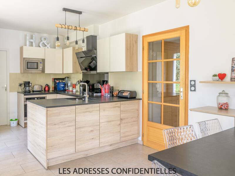 Maison à vendre, 208m², SAINTE FOY LES LYON