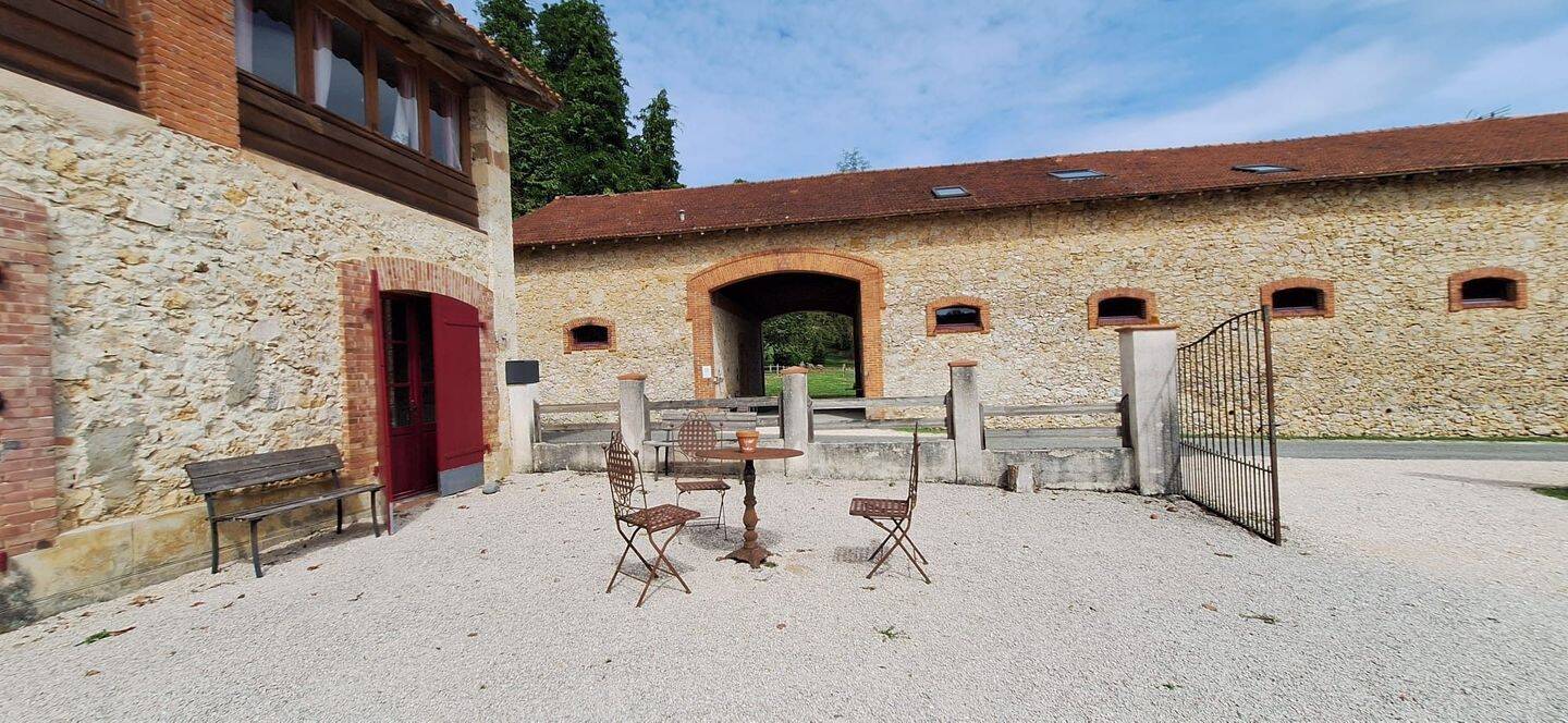 Maison à vendre, 1500m², BOULOGNE SUR GESSE