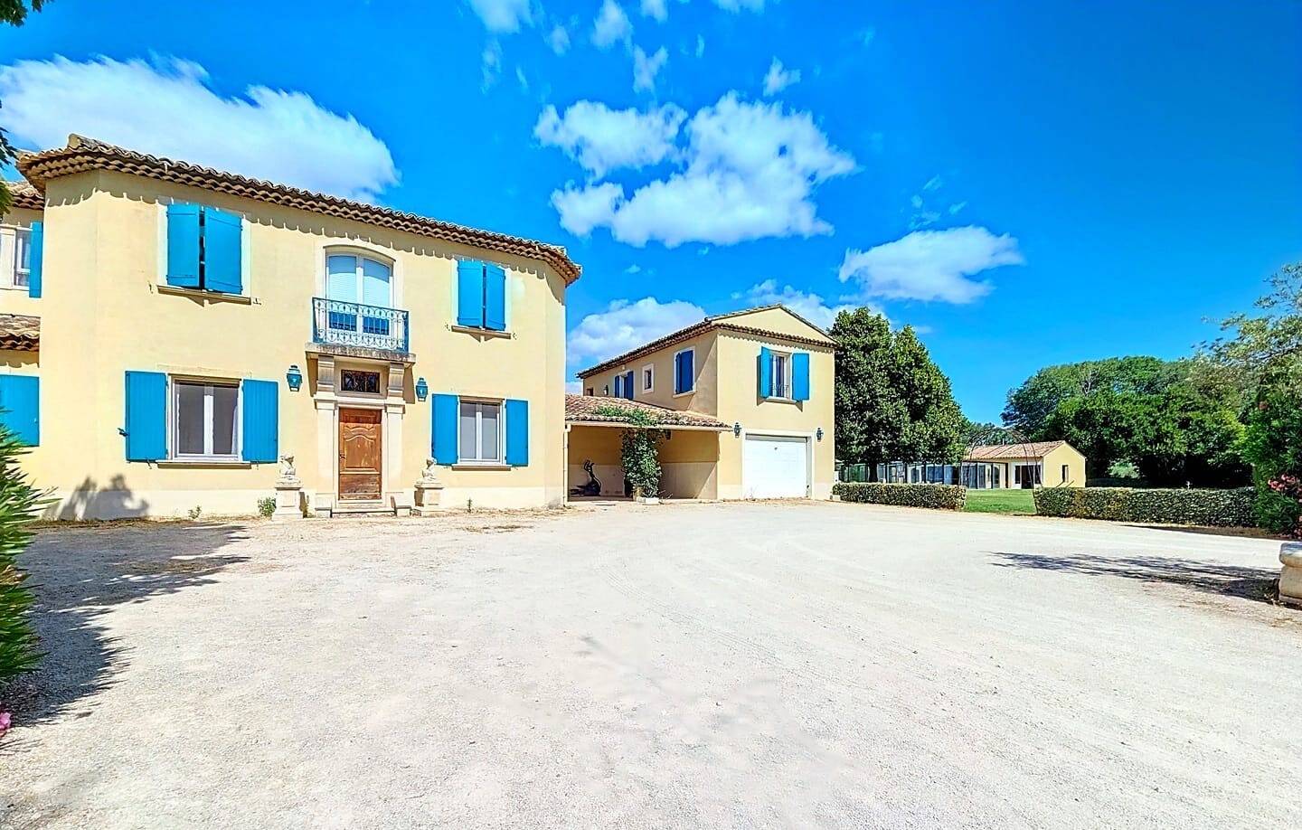 Maison à vendre, 653m², MOURIES