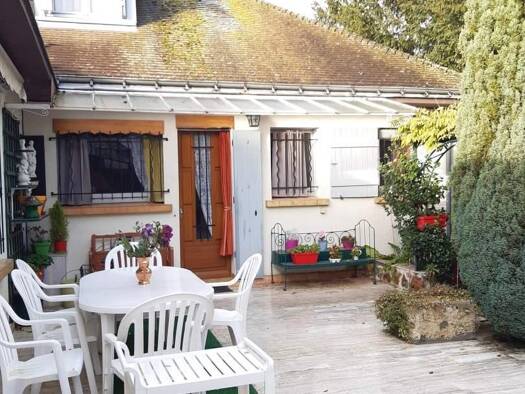 Maison en viager occupé Bouquet 30 000 € 6 pièces 4 chambres 149 m² 894 m² de terrain L'Île-Bouchard 37220