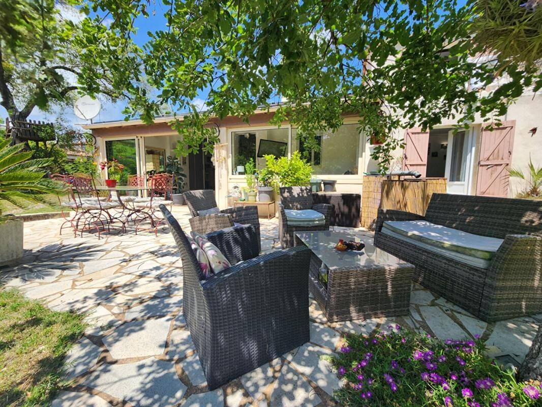 Maison à vendre, 140m², BAGNOLS EN FORET