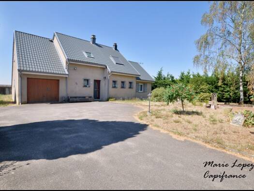 Maison à vendre 242 000 € 6 pièces 4 chambres 126 m² 1 500 m² de terrain Vernéville 57130