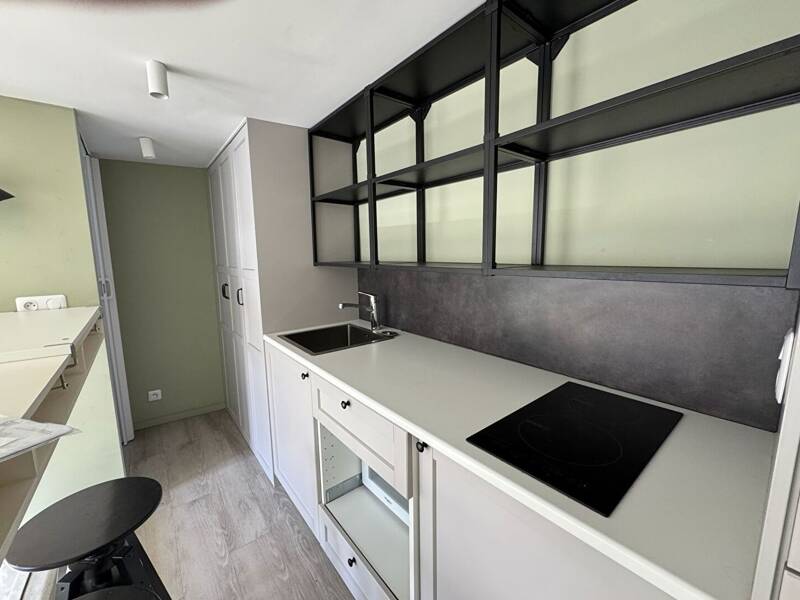 Maison à louer, 13m², LEVALLOIS PERRET