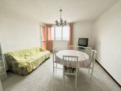 Appartement à vendre 158 500 € 3 pièces 2 chambres 56 m² Dernier étage, Étage 4/4 Les Pennes Mirabeau 13170