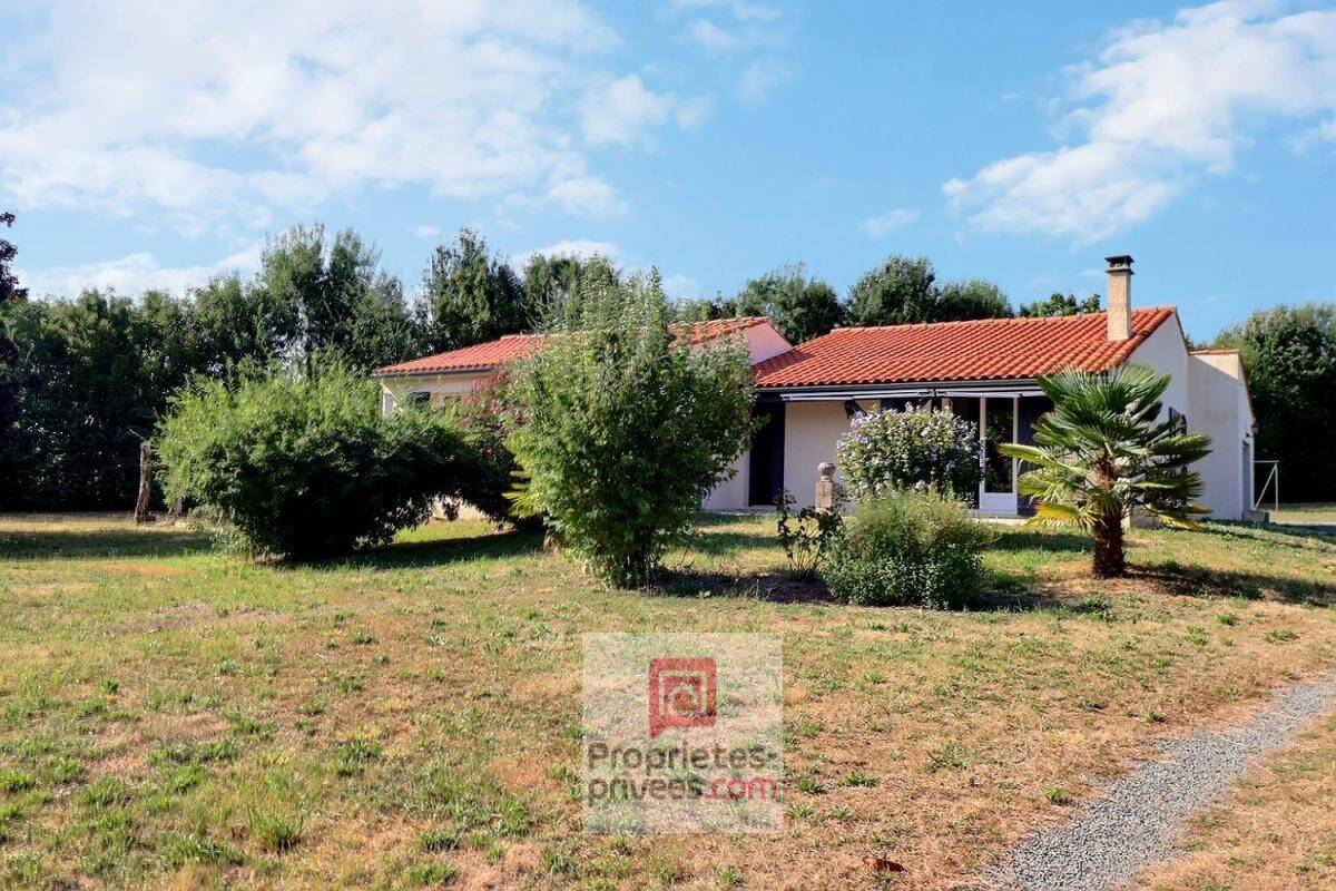 Maison à vendre, 100m², TONNAY BOUTONNE