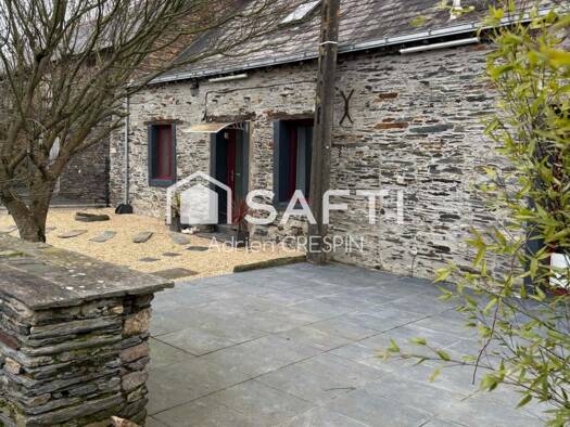 Ferme à vendre 249 990 € 8 pièces 5 chambres 150 m² 2 250 m² de terrain Vallons-de-l'Erdre 44540