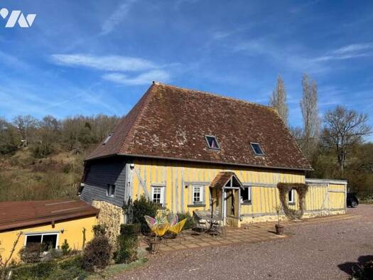 Maison à vendre 417 000 € 10 pièces 6 chambres 217 m² 6 466 m² de terrain St Denis de Mailloc 14100