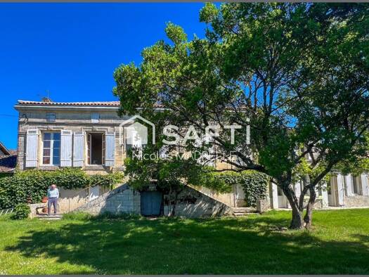 Vignoble à vendre 1 200 000 € 190 m² 210 000 m² de terrain Lansac 33710