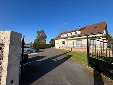 Maison à vendre 237 500 € 6 pièces 5 chambres 187,2 m² 1 356 m² de terrain Montmirail 51380