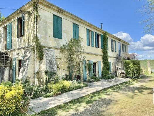 Demeure à vendre 905 000 € 10 pièces 6 chambres 293 m² 6 900 m² de terrain Beautiran 33640