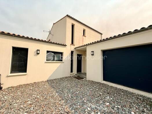 Maison à vendre 465 000 € 4 pièces 3 chambres 137 m² Mornac-sur-Seudre 17113